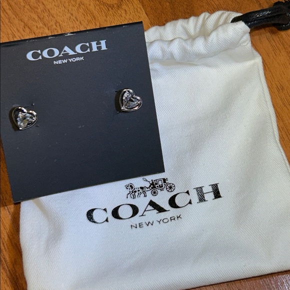 Brand New in Box Coach Silver Tone Heart Halo Stud  Earrings - Picture 2 of 11